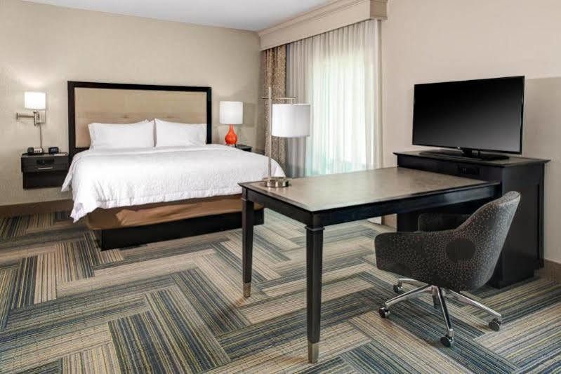 Hampton Inn & Suites By Hilton Atlanta Perimeter دنوودي المظهر الخارجي الصورة