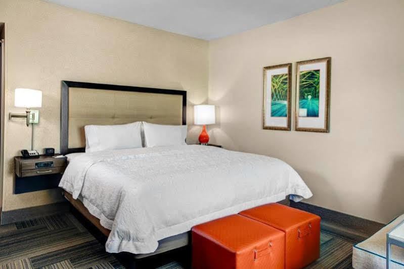Hampton Inn & Suites By Hilton Atlanta Perimeter دنوودي المظهر الخارجي الصورة