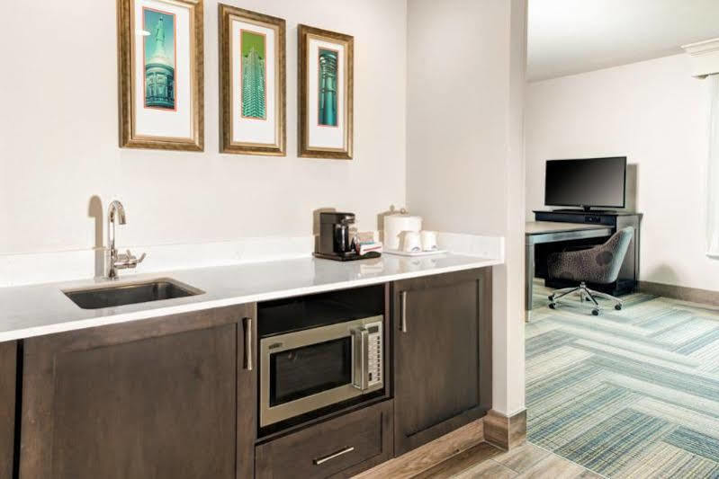 Hampton Inn & Suites By Hilton Atlanta Perimeter دنوودي المظهر الخارجي الصورة
